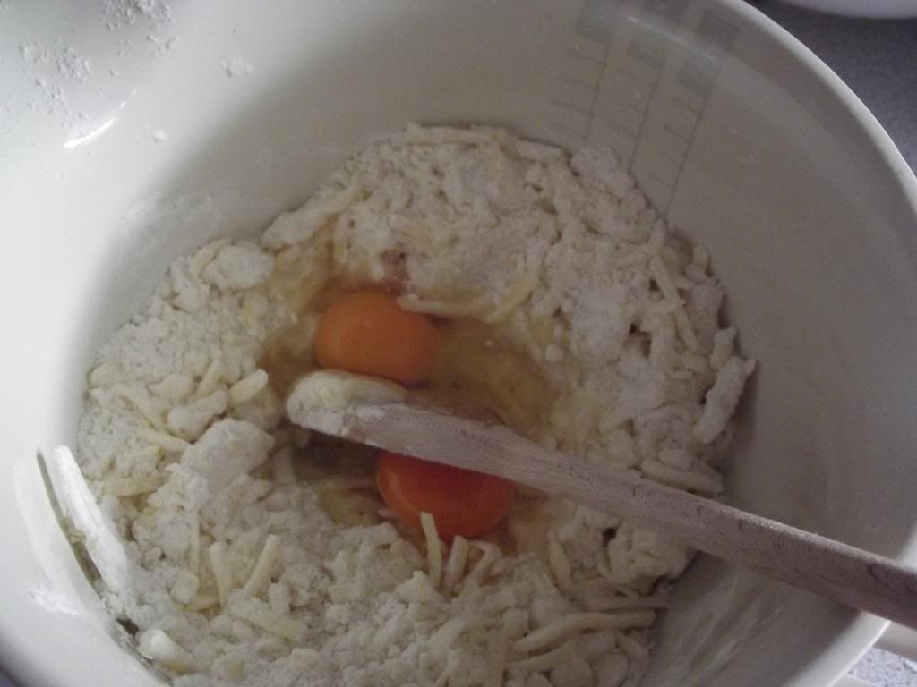 Garlic and Cheese Dog Biscuits willowandpippin